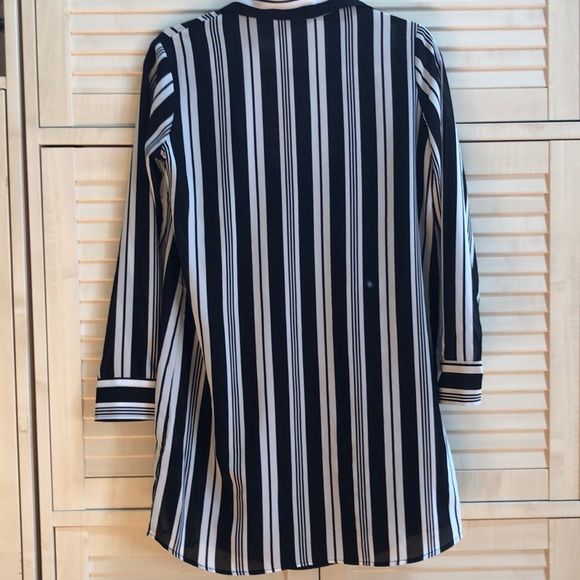 Dress - Picture 4 of 6